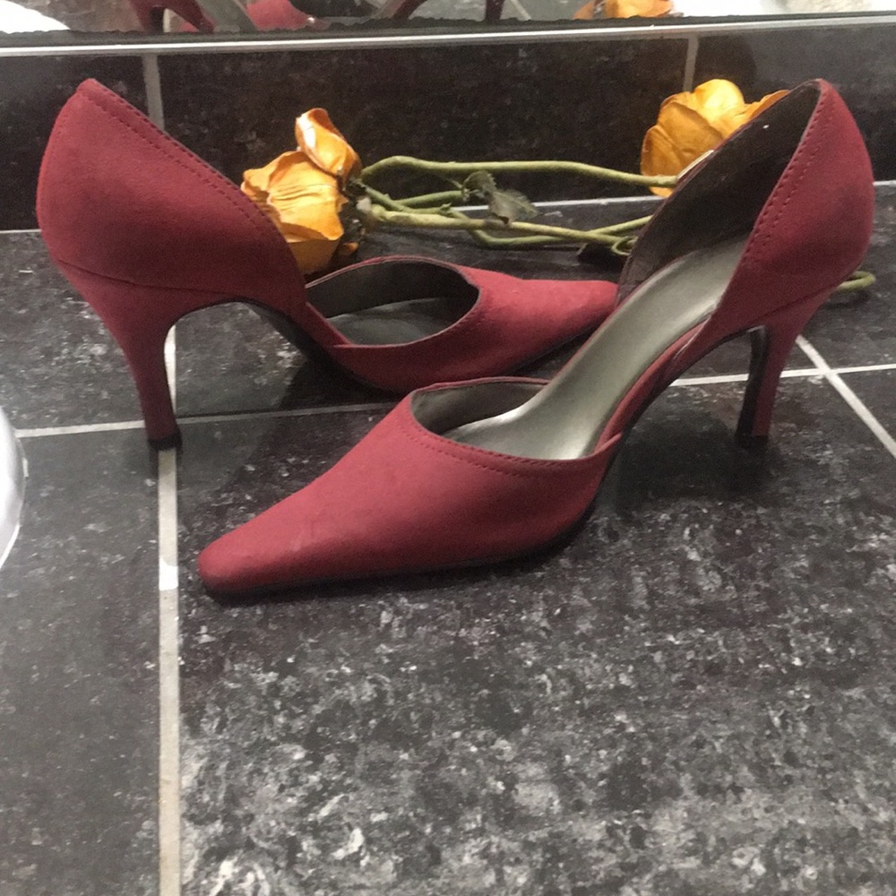 🛍👠Gloria Vanderbilt Heels - Picture 2 of 3